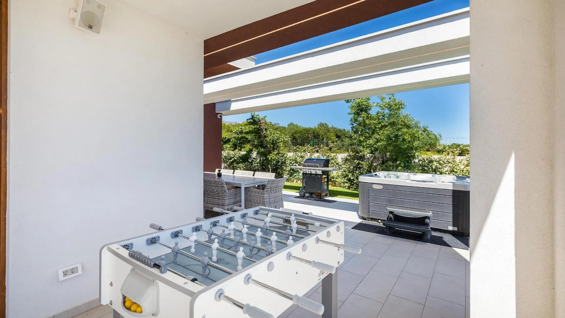 Villa Grofica - Luxury And Romance With Heated Pool, Jacuzzi, Tavern And Proximity To The Sea, Pula - Istria