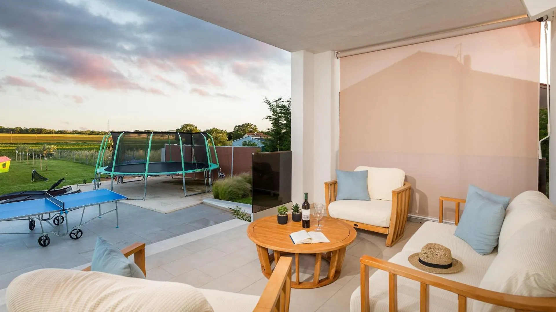 Villa Grofica - Luxury And Romance With Heated Pool, Jacuzzi, Tavern And Proximity To The Sea, Pula - Istria