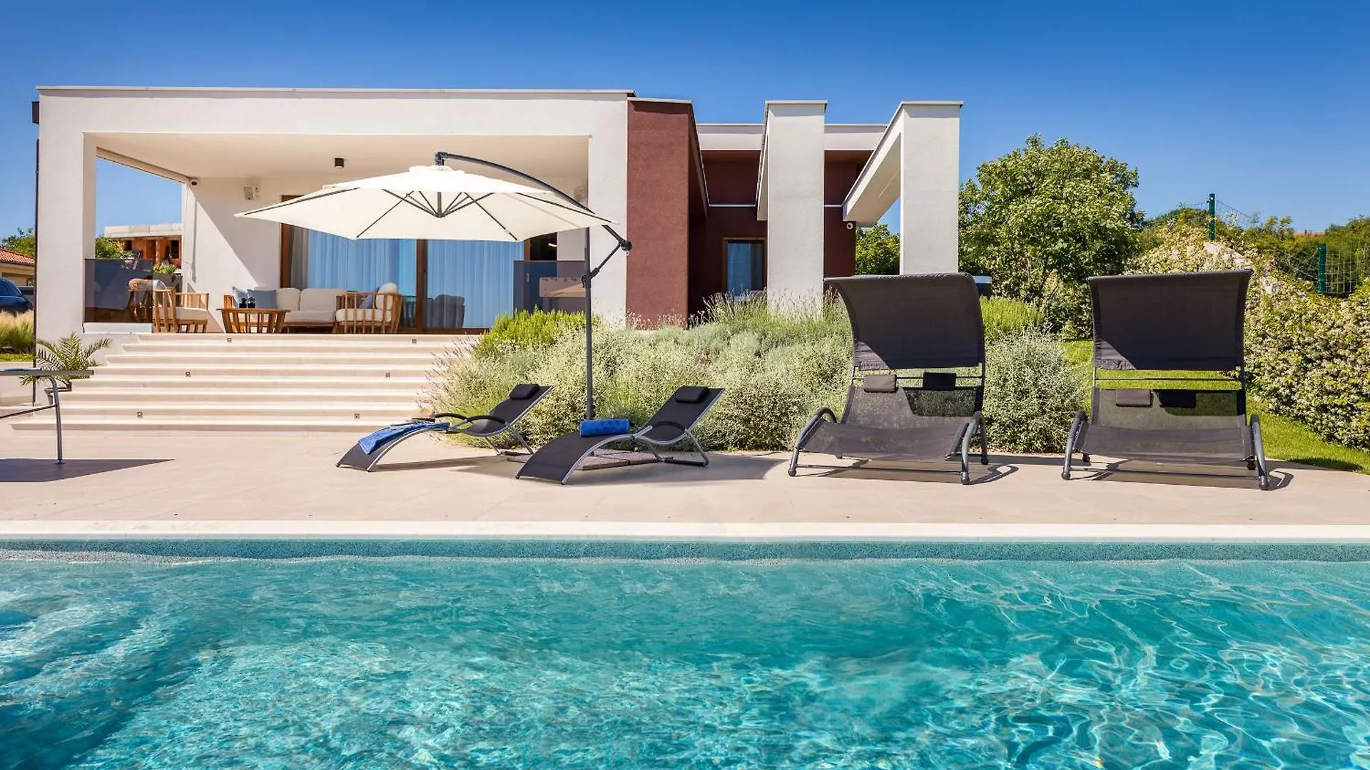Villa Grofica - Luxury And Romance With Heated Pool, Jacuzzi, Tavern And Proximity To The Sea, Pula - Istria קרואטיה
