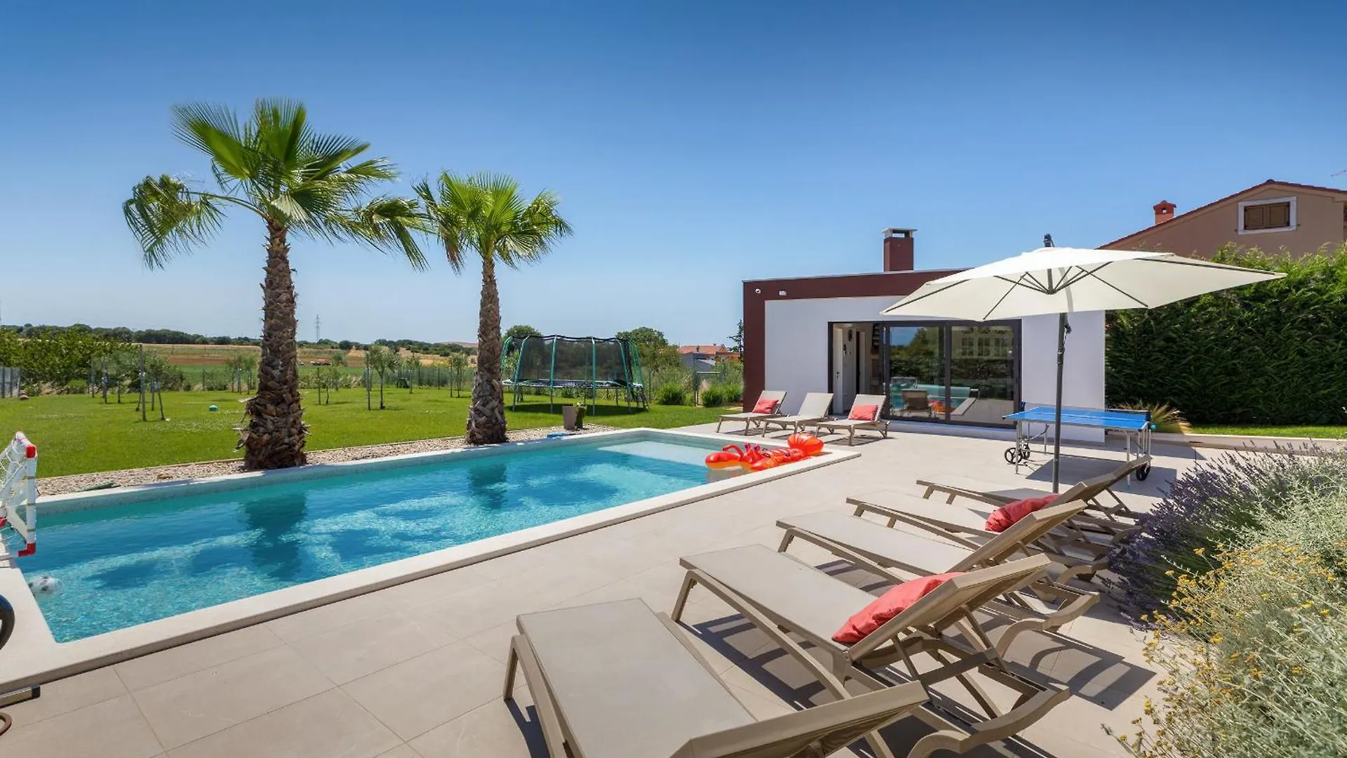Villa Grofica - Luxury And Romance With Heated Pool, Jacuzzi, Tavern And Proximity To The Sea, Pula - Istria