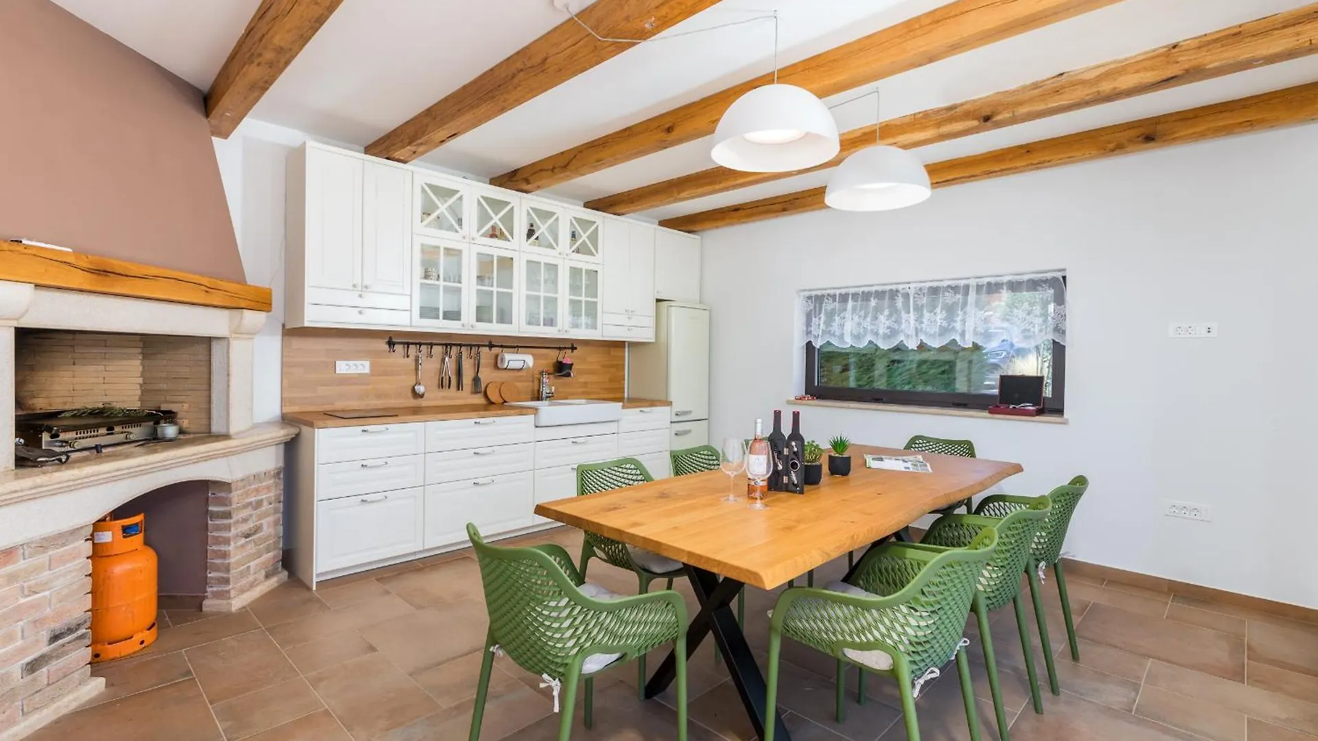 Villa Grofica - Luxury And Romance With Heated Pool, Jacuzzi, Tavern And Proximity To The Sea, Pula - Istria